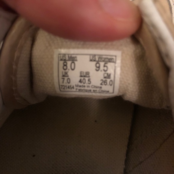 BARELY WORN SATIN CREAM/LIGHT PINK OLD SKOOL VANZ - Picture 3 of 3